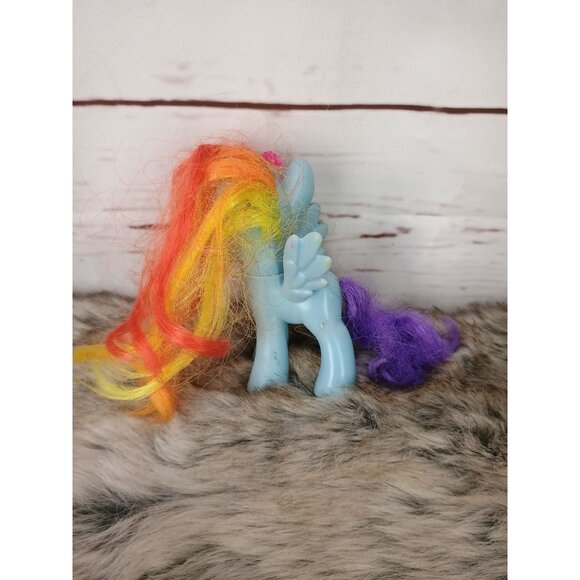 What year is this My Little Pony Rainbow Dash Pegasus Figure Toy‎ - Picture 2 of 7